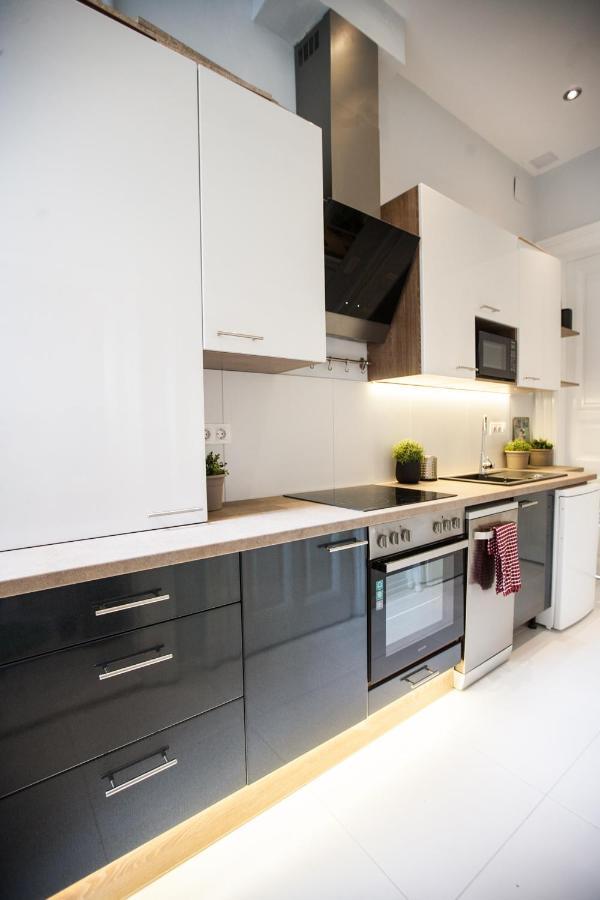 N38 Apartments By Small Home Budapest Bagian luar foto