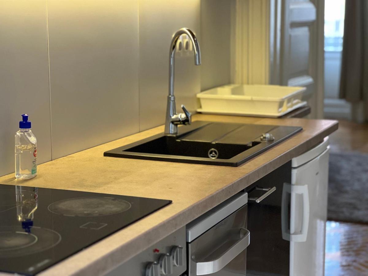 N38 Apartments By Small Home Budapest Bagian luar foto