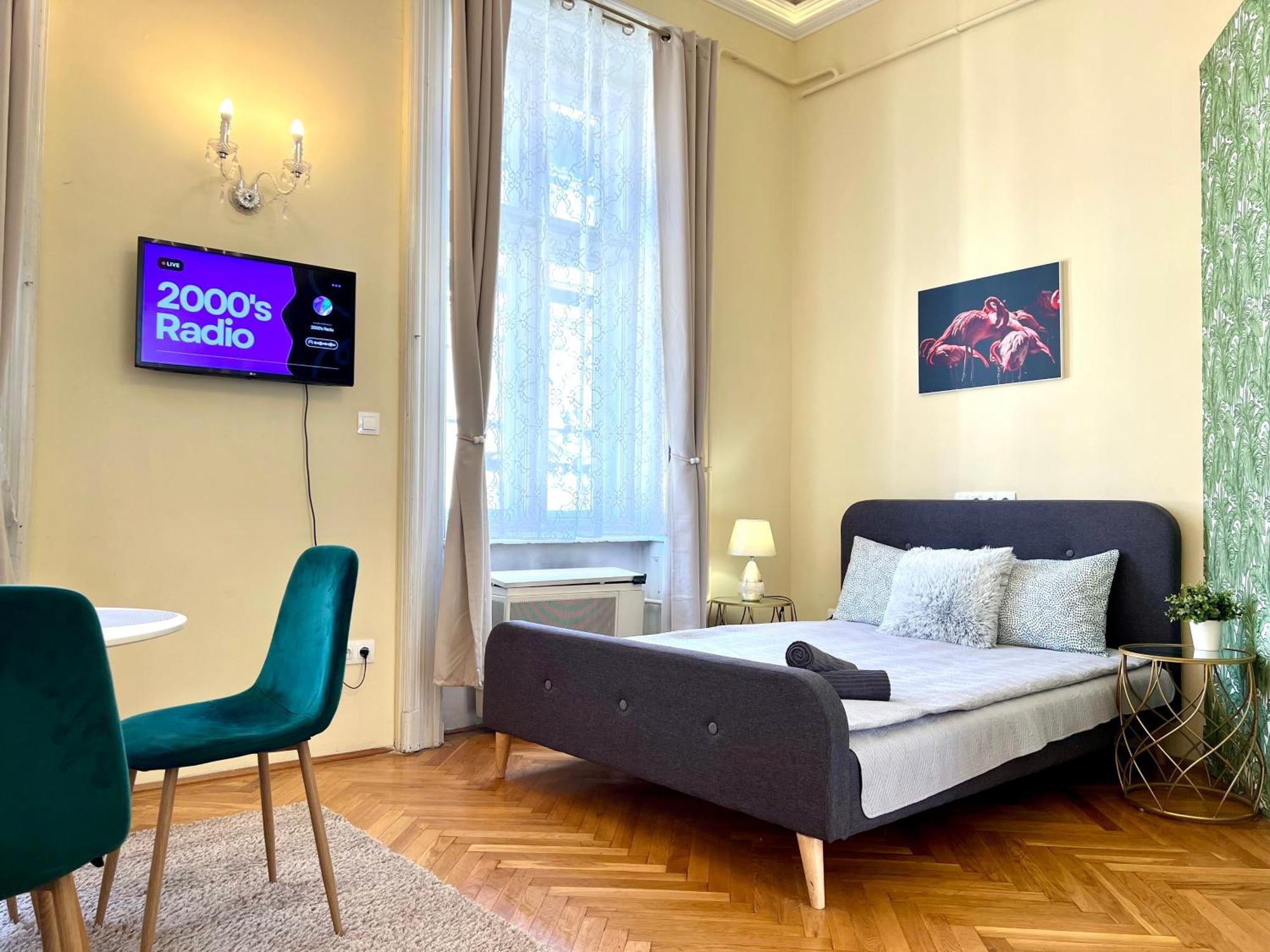 N38 Apartments By Small Home Budapest Bagian luar foto