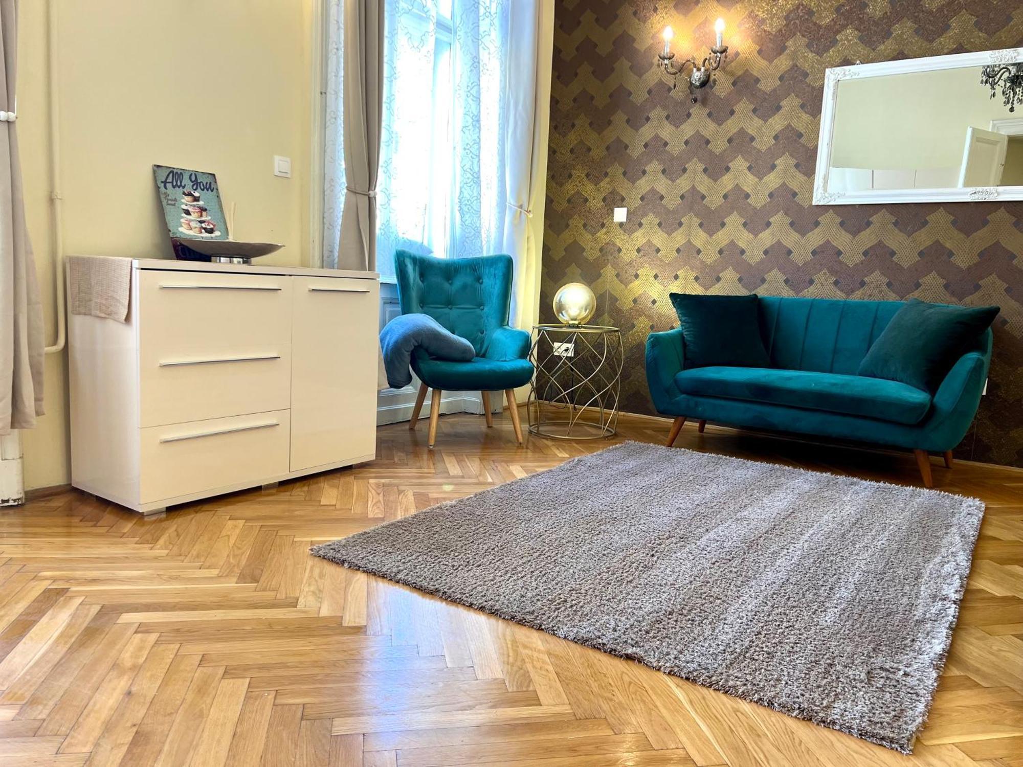 N38 Apartments By Small Home Budapest Bagian luar foto