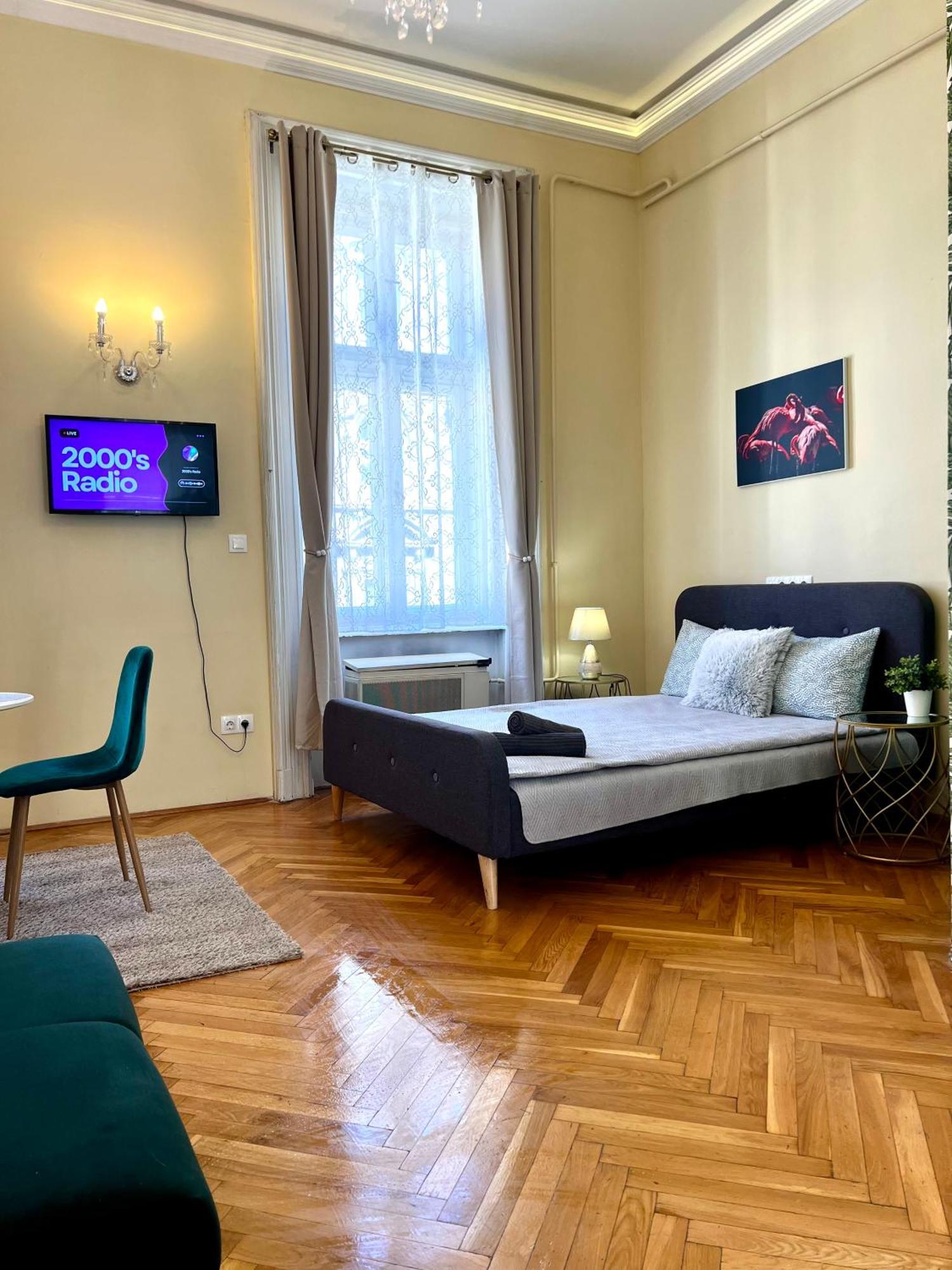 N38 Apartments By Small Home Budapest Bagian luar foto