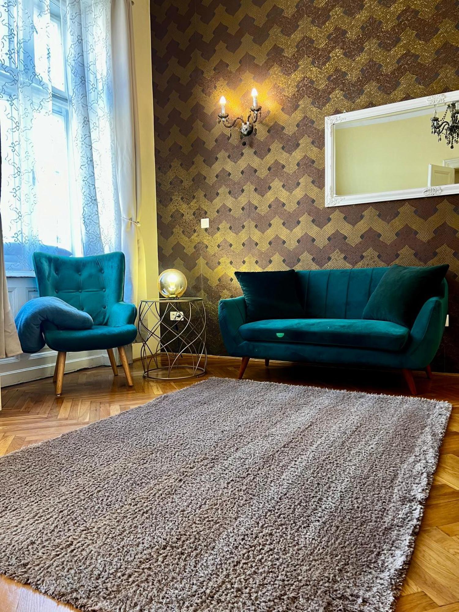 N38 Apartments By Small Home Budapest Bagian luar foto